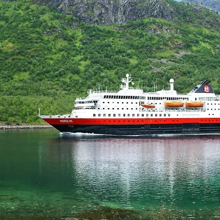 Nyaraló 6 Person In Tengelfjord *